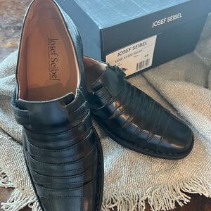 Josef Seibel Men's Black Leather Loafers